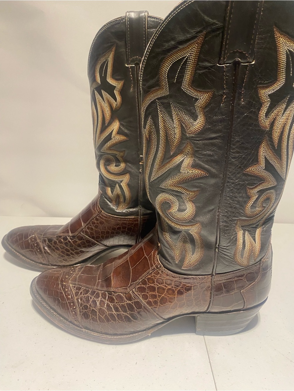 Justin vintage crocodile leather cowboy boots